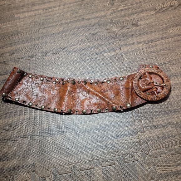 vintage USA made LEATHERROCK tooled leather 43 western  belt main image 6